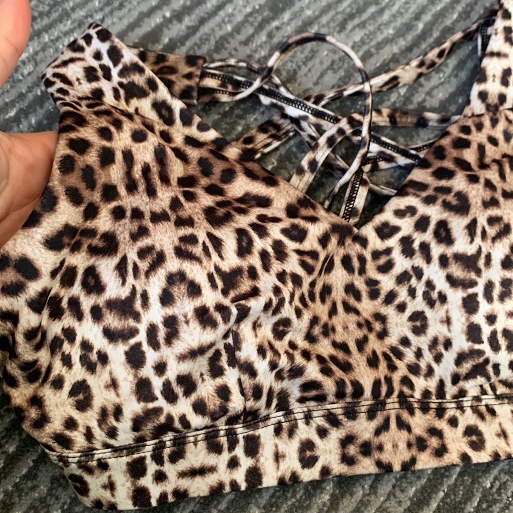 NWT cheetah print sports bra - Picture 5 of 5